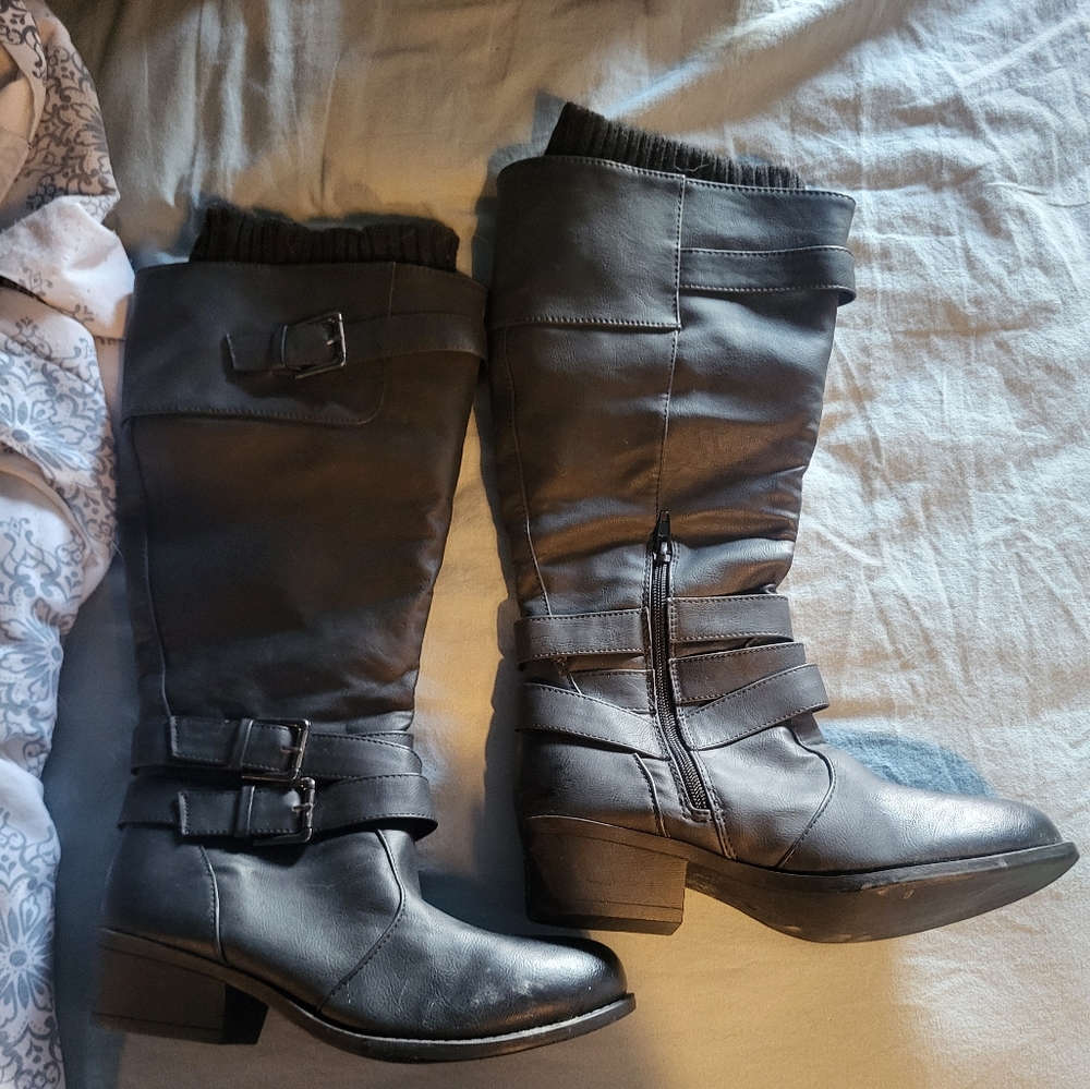 Women's Black Boots